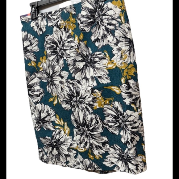 Ann Taylor Factory Floral Pencil Skirt Teal Mustard Jacquard Textured - Size 8 - Picture 2 of 5